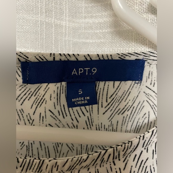 Peplum style blouse - Picture 3 of 3